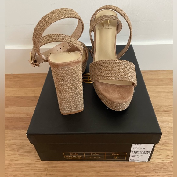 Brand new House of Harlow sandals - Picture 2 of 4